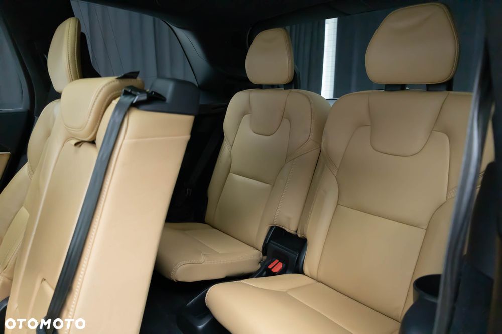 Volvo XC 90 T8 AWD Recharge Ultimate Bright - 34
