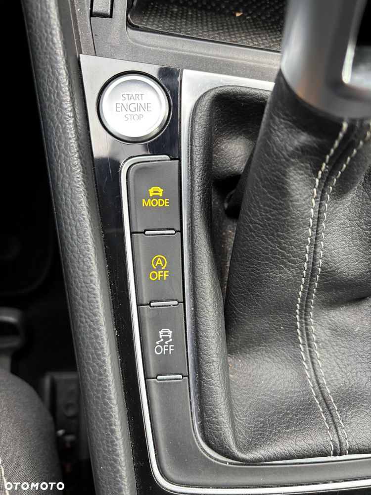 Volkswagen Golf 2.0 TDI BMT GTD - 29