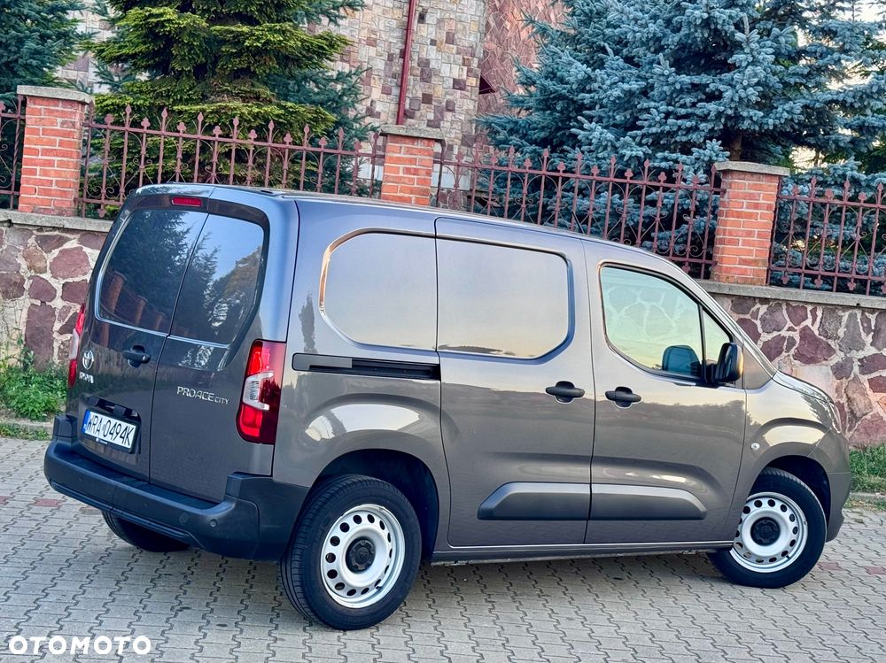 Toyota ProAce Kombi D-4D Compact 2,6t - 8