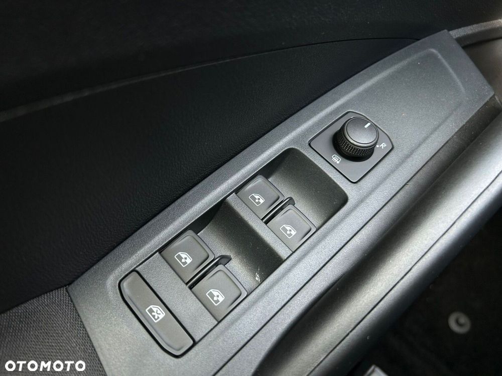 Skoda Fabia - 23