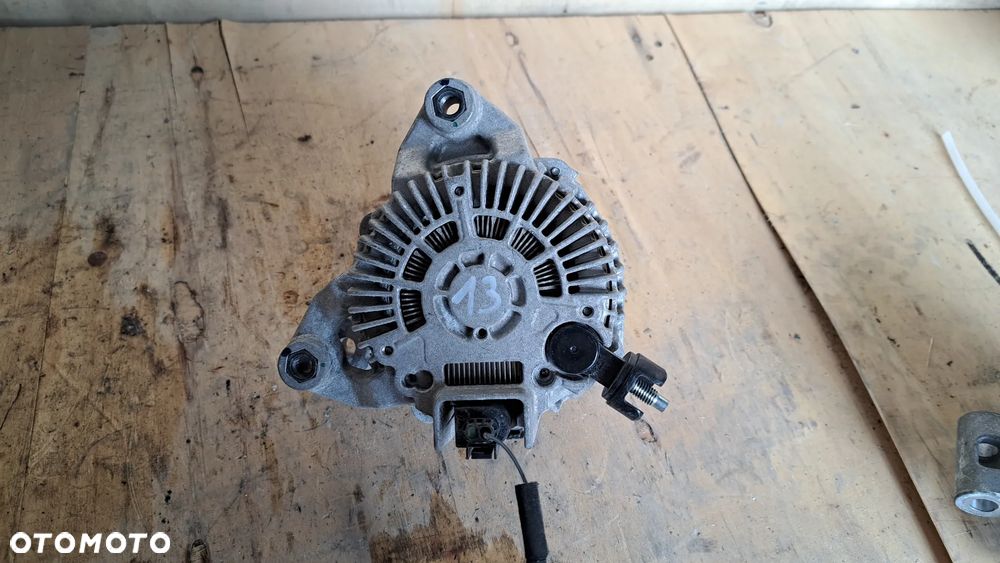 GX73-10300-BE Jaguar Land Rover Range Rover Alternator - 2