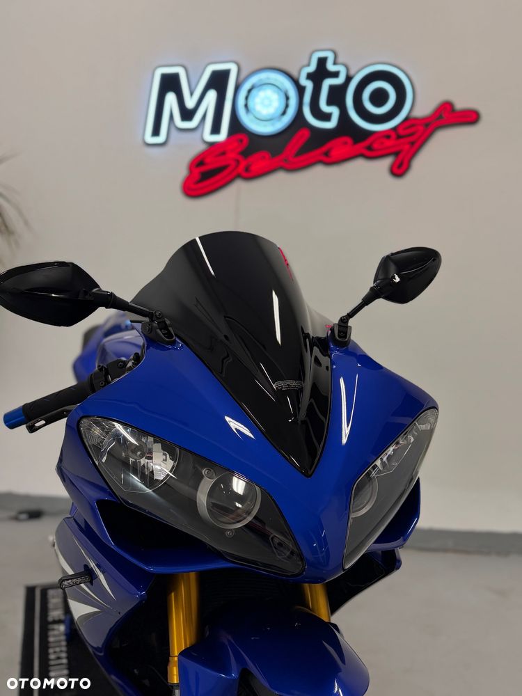 Yamaha R1 - 7