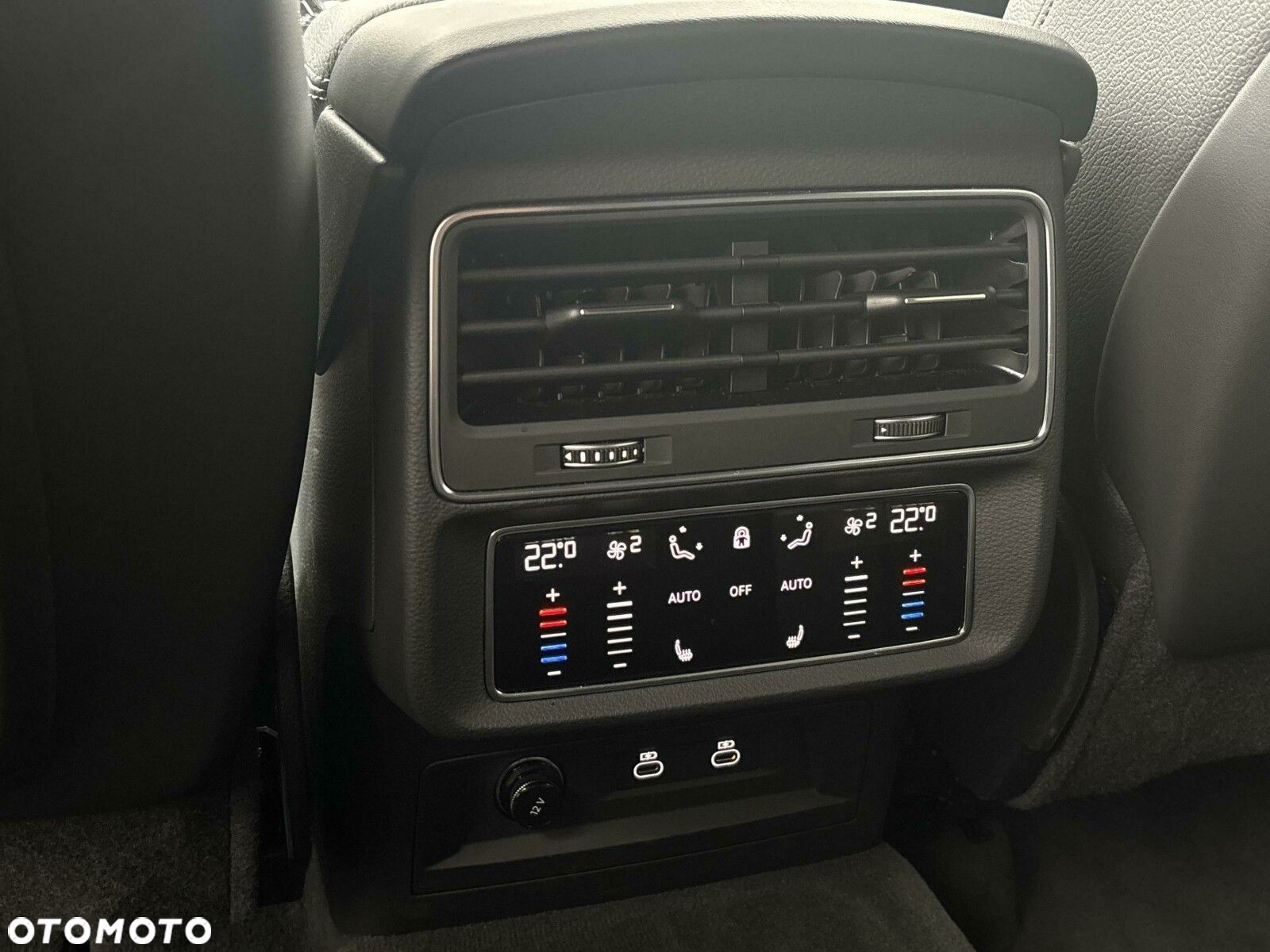 Audi Q8 - 32
