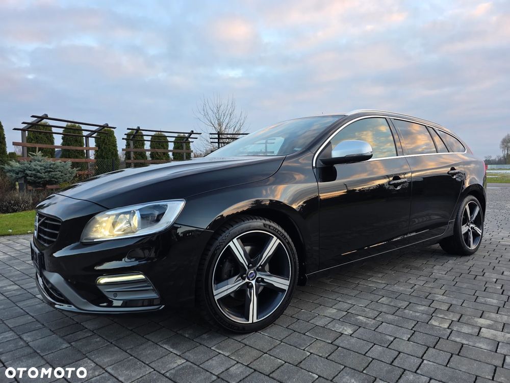Volvo V60 D3 Geartronic R-Design - 2