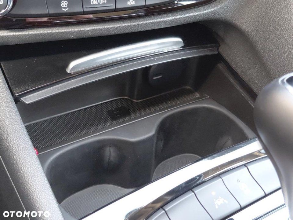 Opel Insignia - 26
