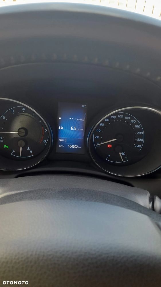 Toyota Auris - 5