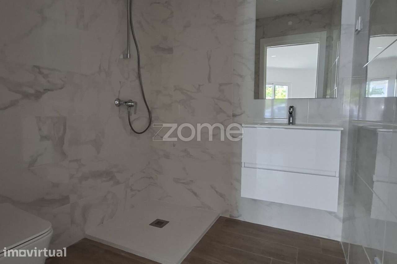Apartamento T2 como novo, perto da praia - Grande imagem: 5/12