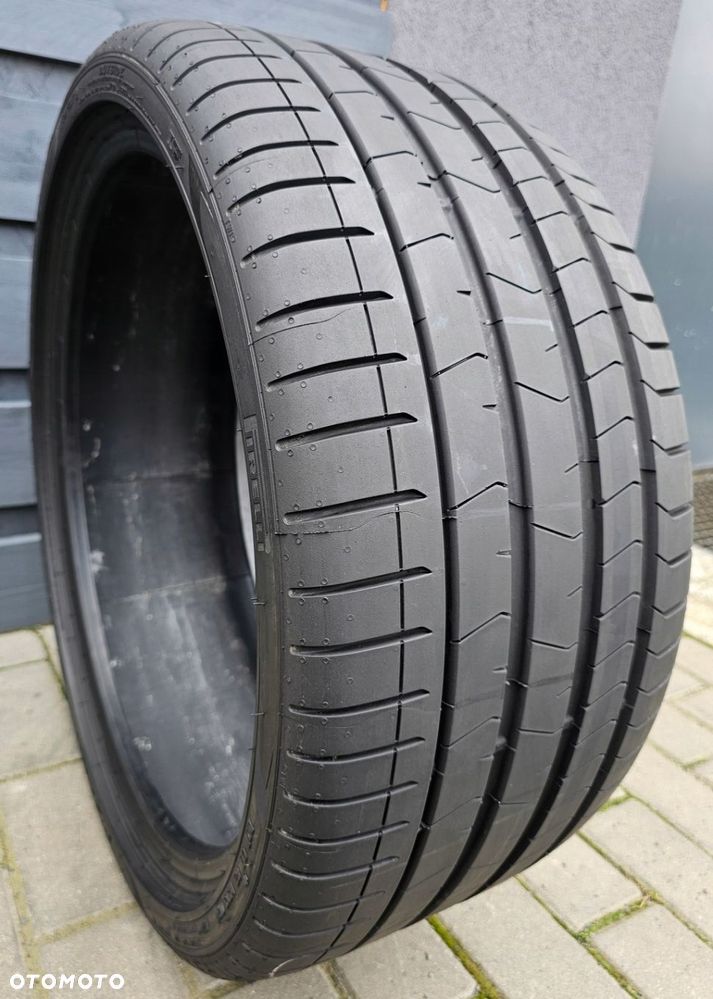 Pirelli P Zero 275/30R20 97 Y MOE BMW RSC