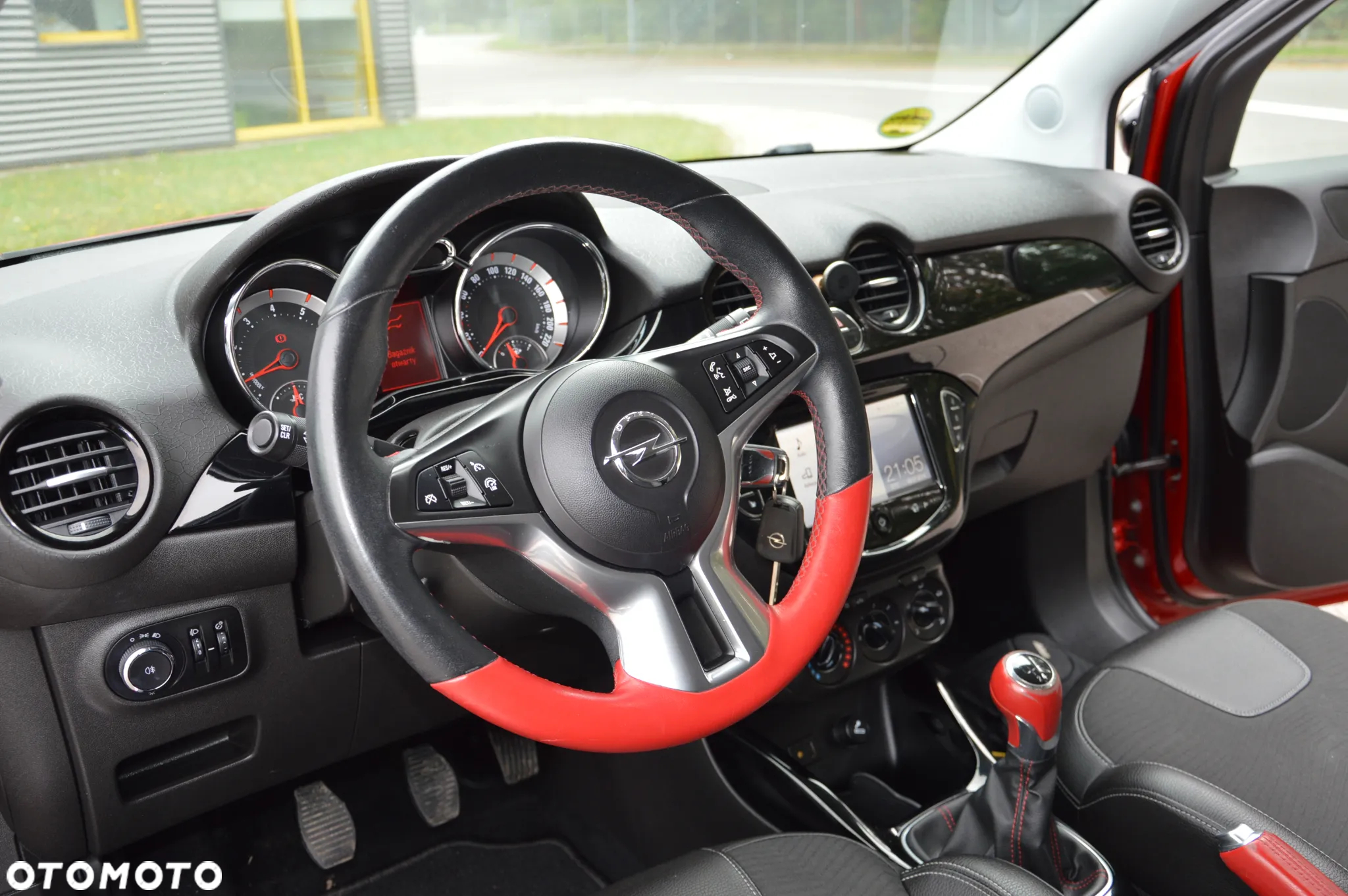 Opel Adam 1.2 Black Jack S&S - 20