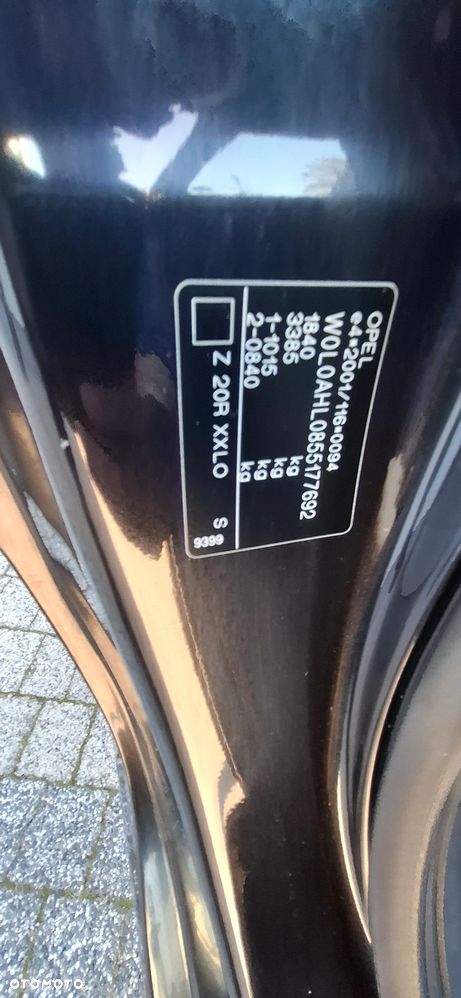 Opel Astra III GTC 2.0 T Sport - 32