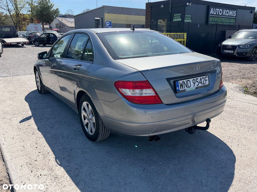 Mercedes-Benz Klasa C 180 Kompressor BlueEFFICIENCY Elegance - 5
