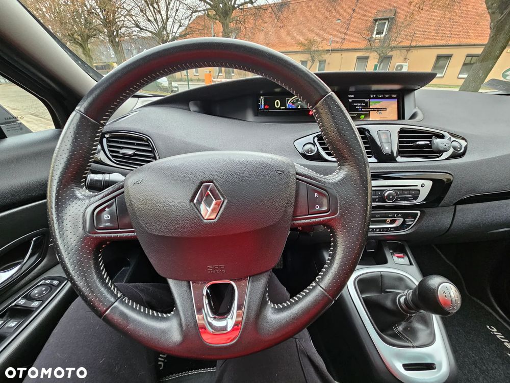 Renault Scenic 1.6 dCi Energy Bose Edition S&S - 6