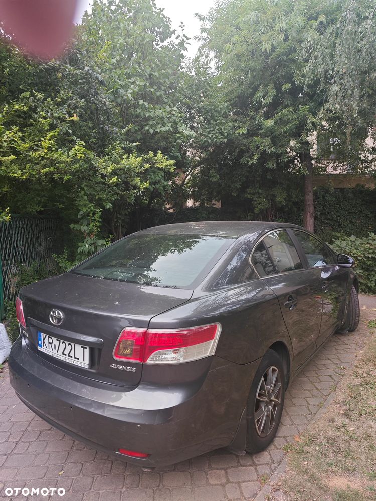 Toyota Avensis 1.6 Luna - 8