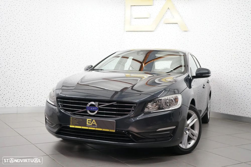 Volvo V60 2.4 D6 Momentum AWD Phev - 3
