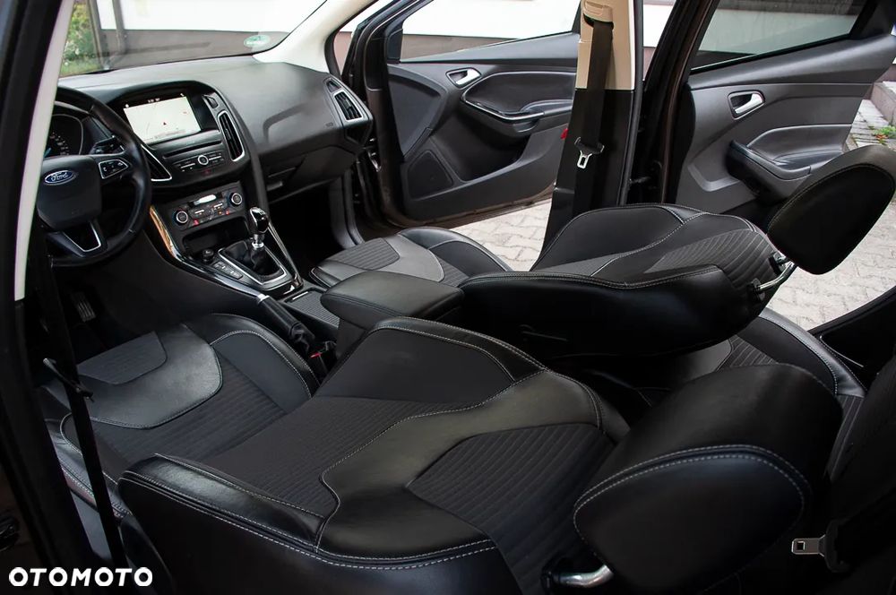 Ford Focus - 8