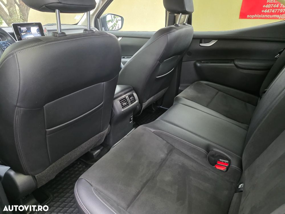 Mercedes-Benz X - 12