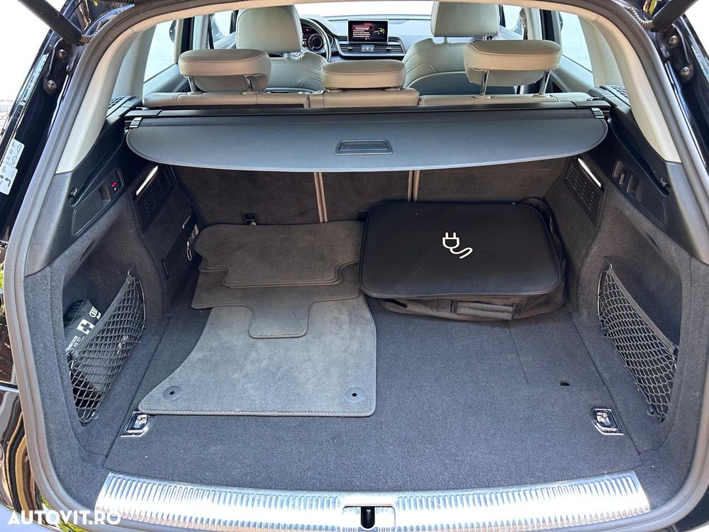 Audi Q5 55 TFSIe quattro S tronic S line business - 9