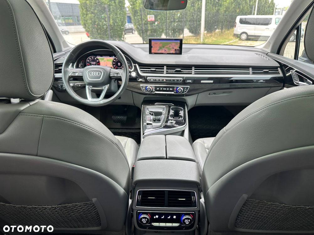Audi Q7 - 19