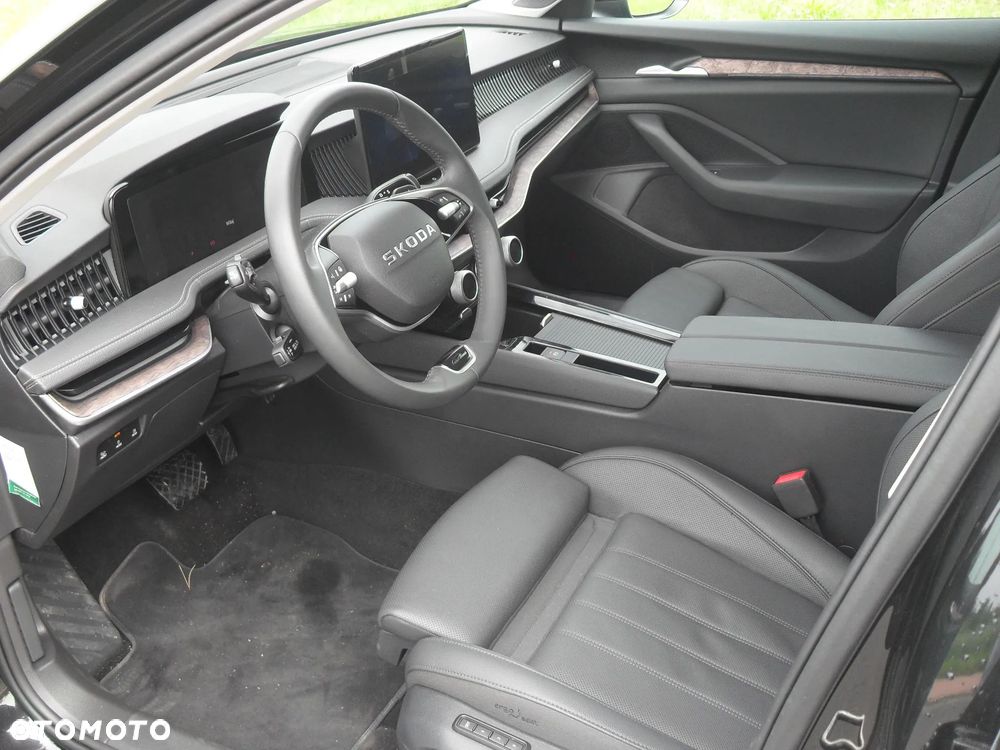 Skoda Superb 2.0 TSI 4x4 L&K DSG - 9