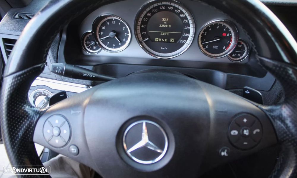 Mercedes-Benz E 250 CGI Elegance BlueEfficiency - 9