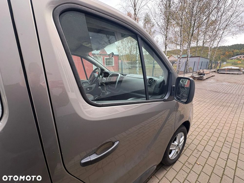 Renault Trafic - 18