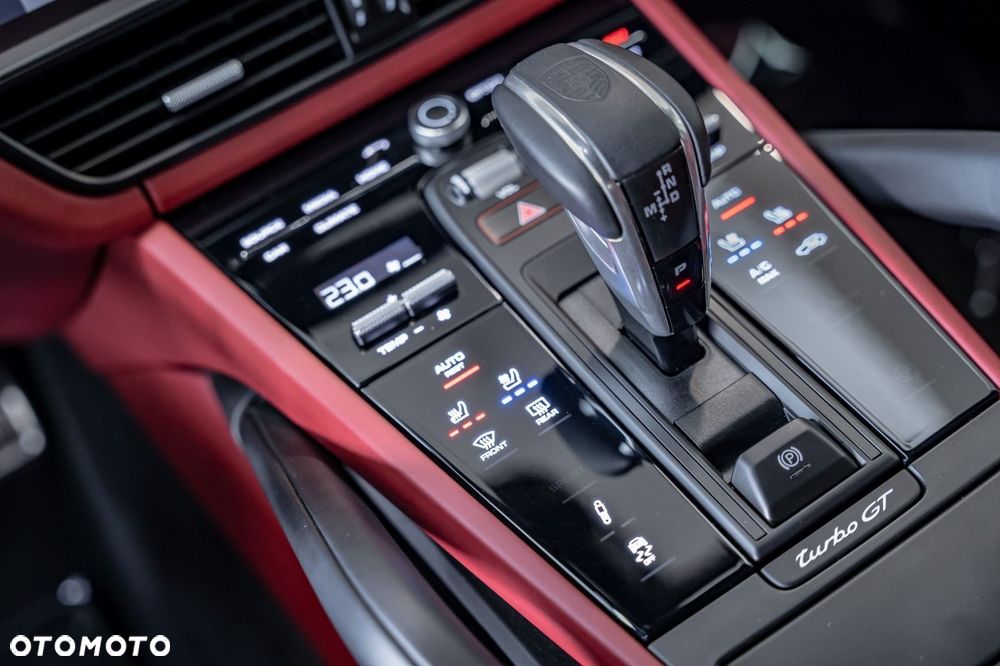 Porsche Cayenne - 12