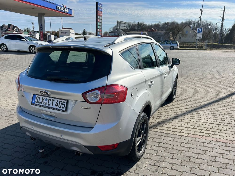 Ford Kuga 2.0 TDCi 2x4 Titanium - 29