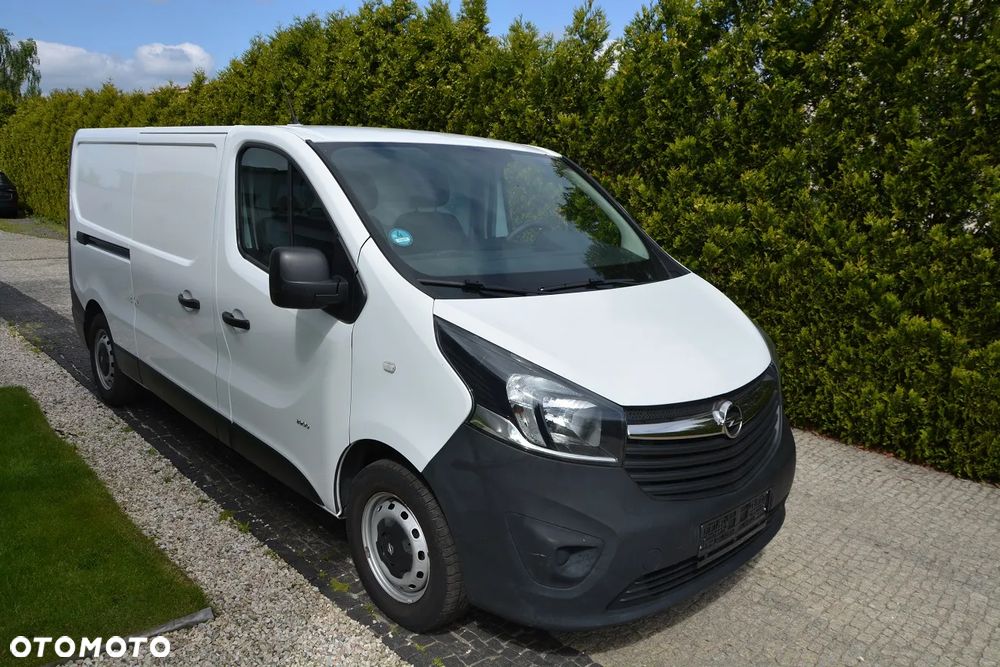 Opel Vivaro - 2