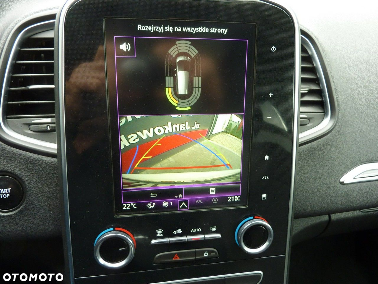 Renault Grand Scenic - 22