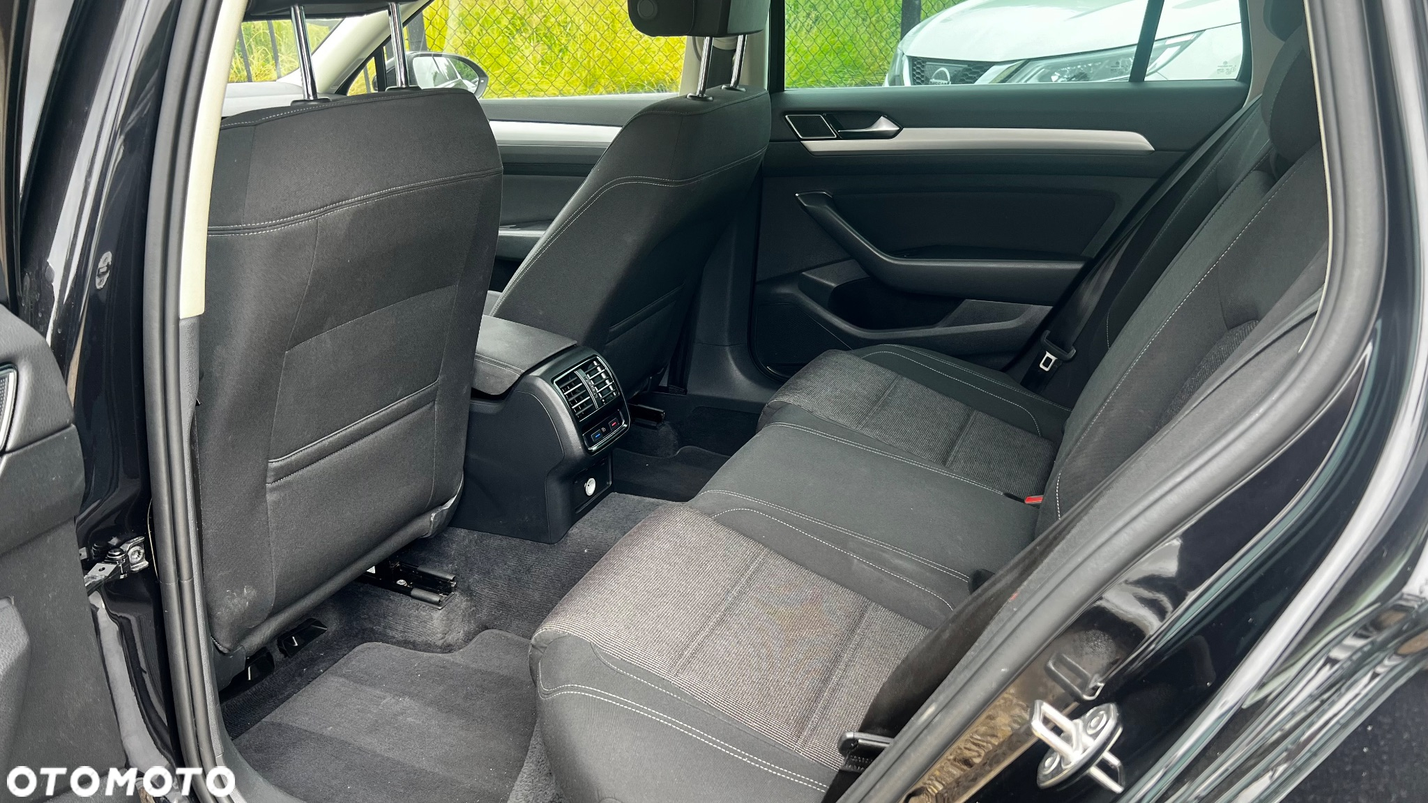 Volkswagen Passat 2.0 TDI BMT Highline - 28