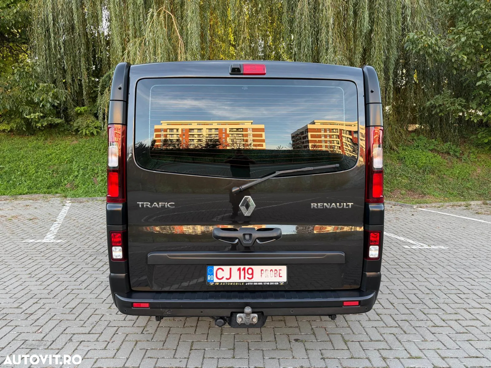 Renault Trafic Combi L2H1 1.6 dCi TT 145 7+1 Expression Plus - 10