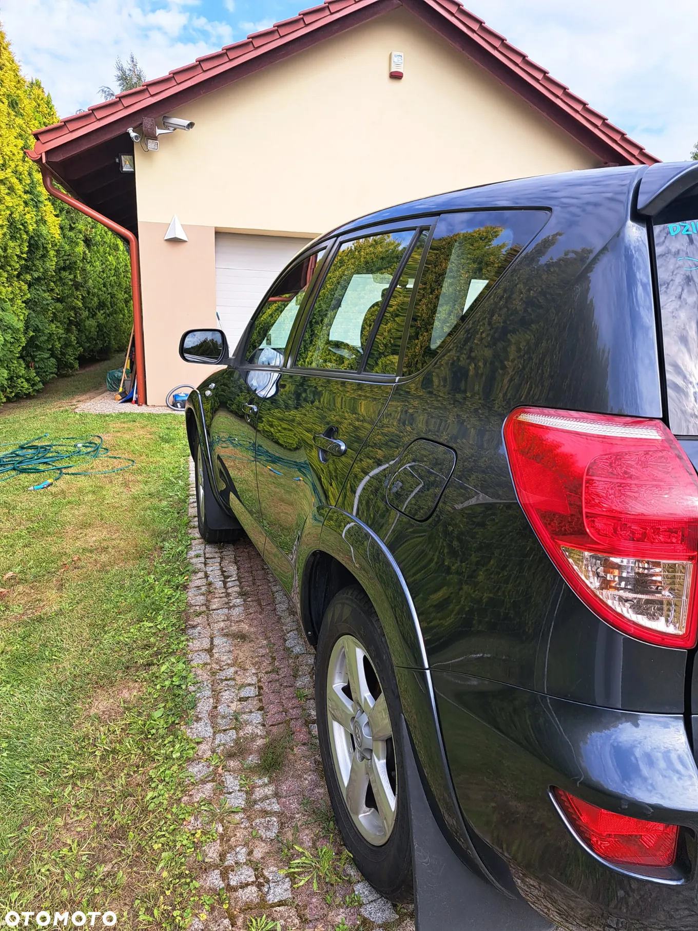 Toyota RAV4 - 7