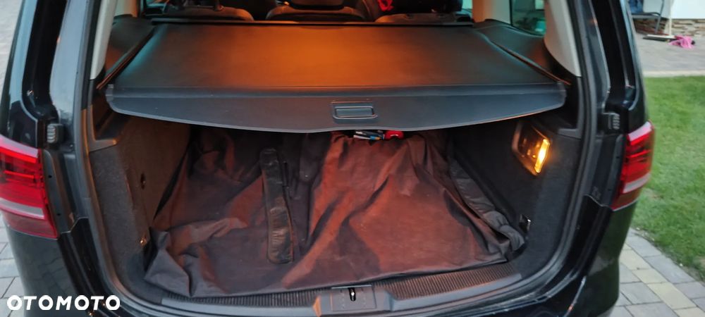Volkswagen Sharan - 27