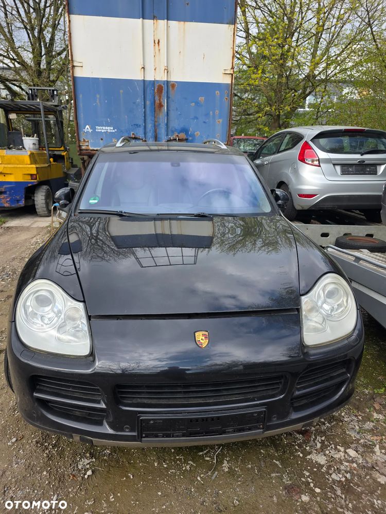 Porsche Cayenne - 3