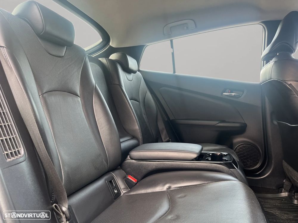 Toyota Prius 1.8 Plug-In Luxury+Pele - 18