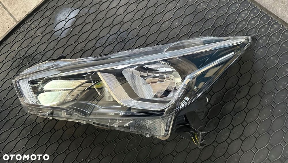 Nissan Micra K14 2018 Przód strona lewa Lampy przednie 26060-5FA0A - 4