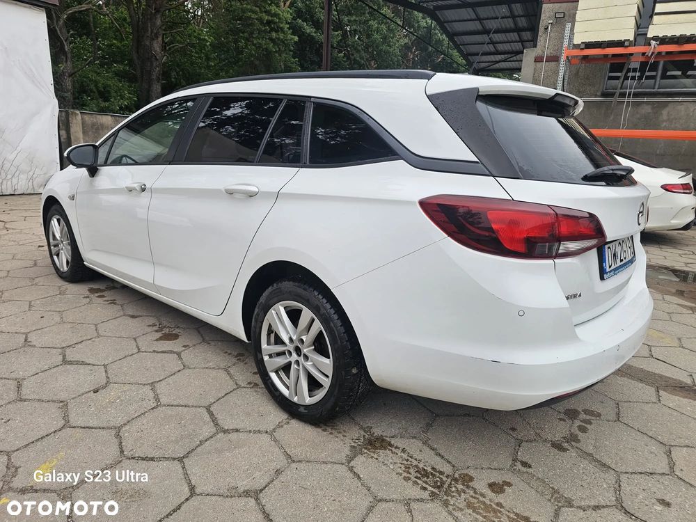 Opel Astra 1.6 CDTI Enjoy S&S - 4