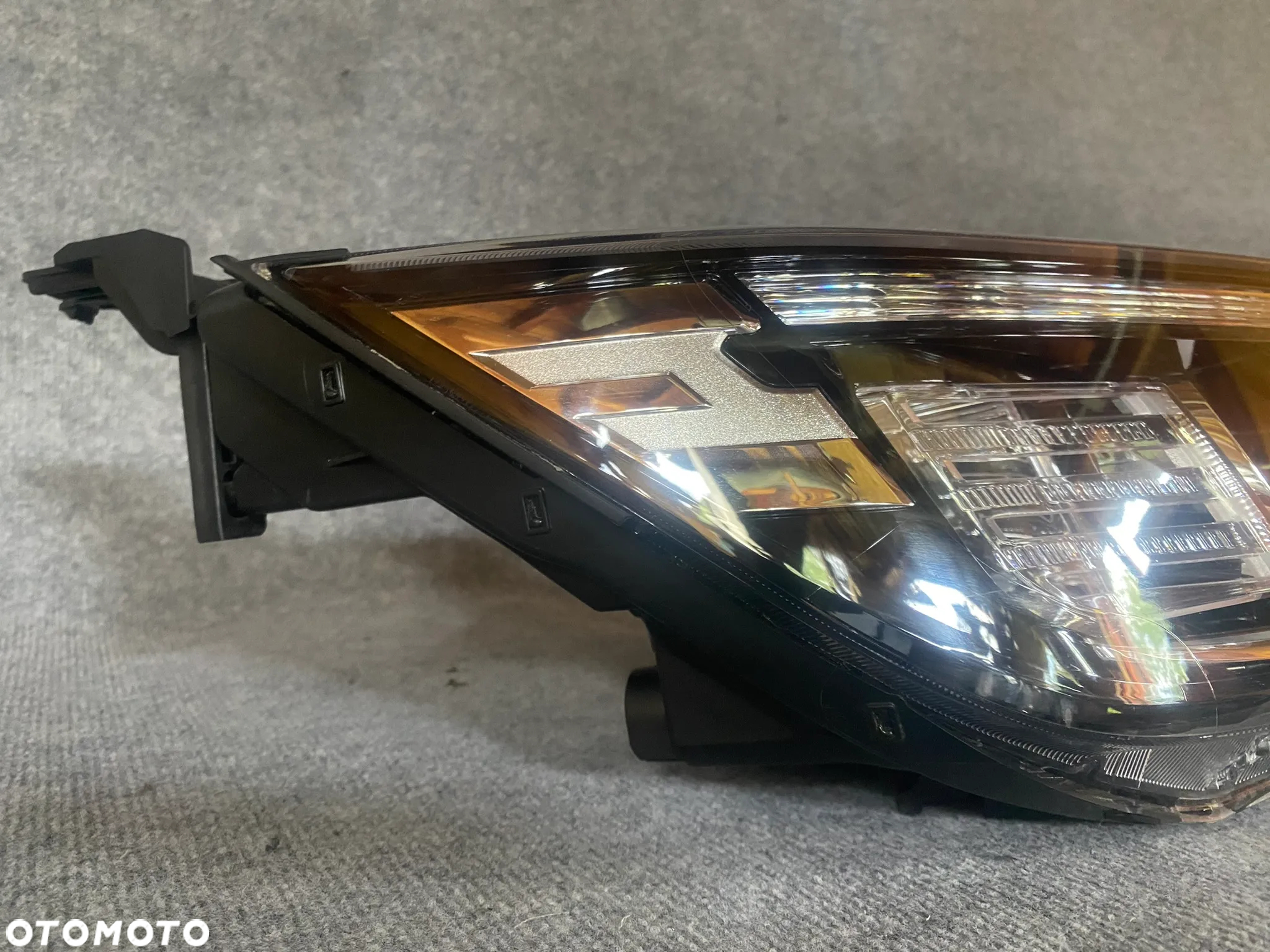 REFLEKTOR LAMPA PRZEDNIA PRAWA - SSANGYONG TIVOLI LIFT SOCZEWKA LED 2019- - 5