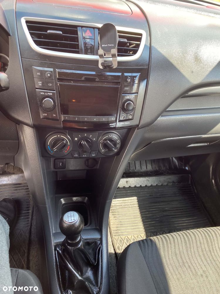 Suzuki Swift - 10