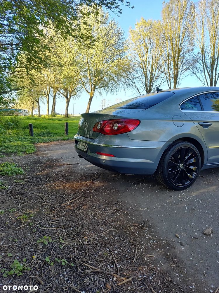 Volkswagen Passat CC 2.0 TDI DPF BMT DSG - 11