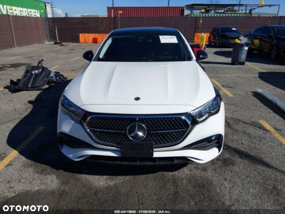 Mercedes-Benz Klasa E - 2