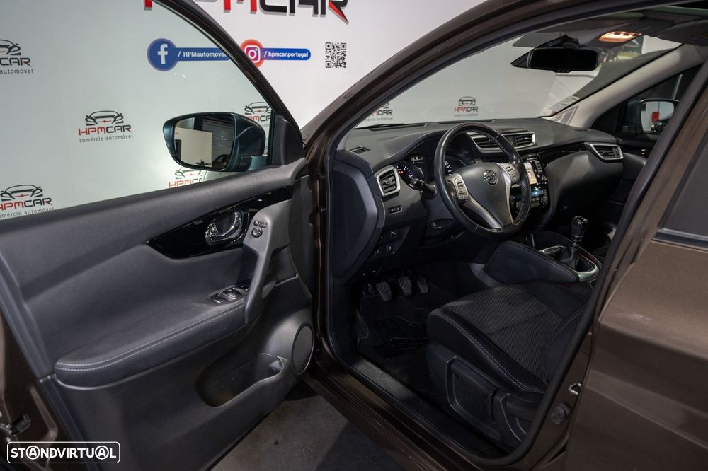 Nissan Qashqai 1.5 dCi N-Connecta - 11