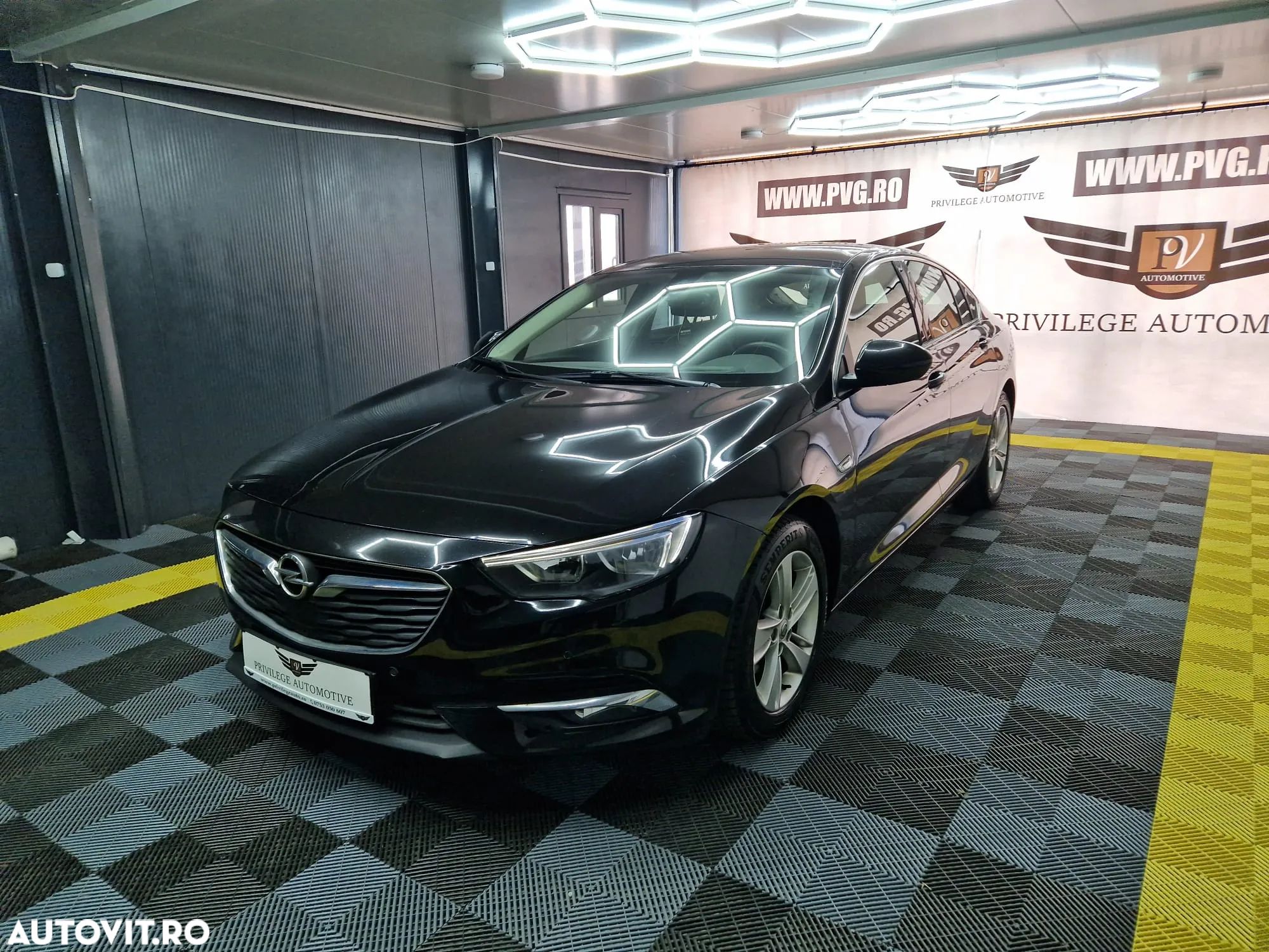 Opel Insignia Grand Sport 1.6 Diesel Automatik Innovation - 1