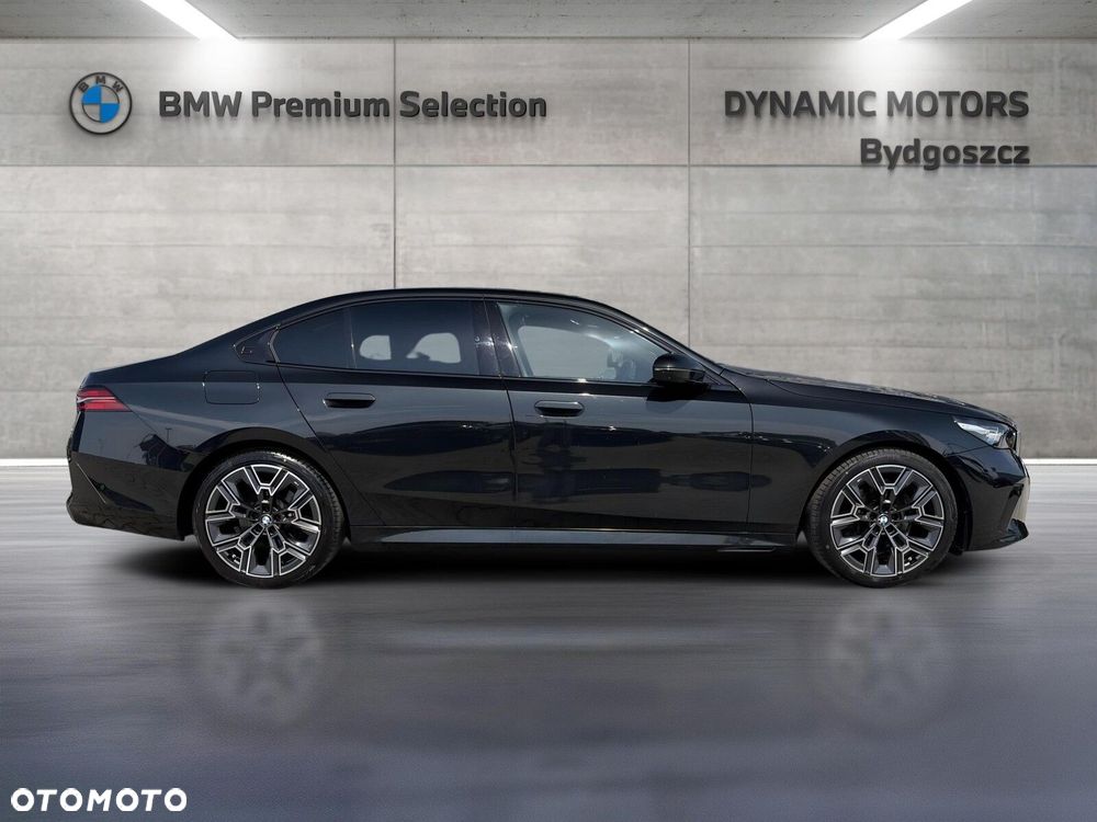 BMW Seria 5 520d xDrive mHEV M Sport - 8