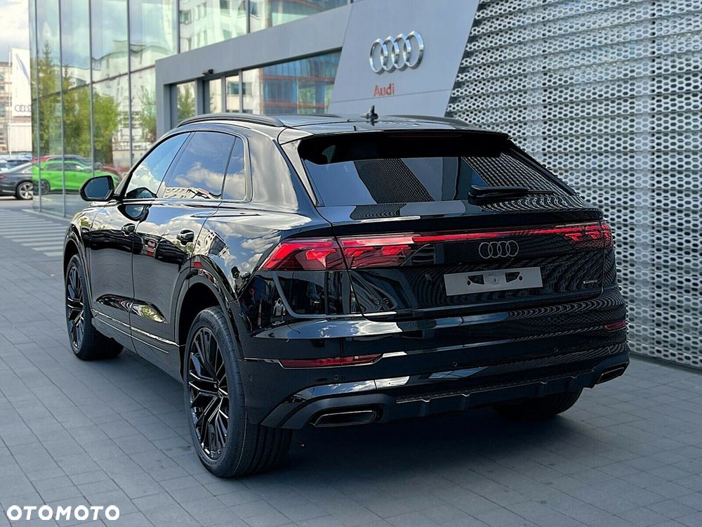 Audi Q8 - 9