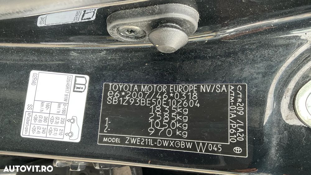 Toyota Corolla 1.8 HSD Exclusive interior Negru - 40