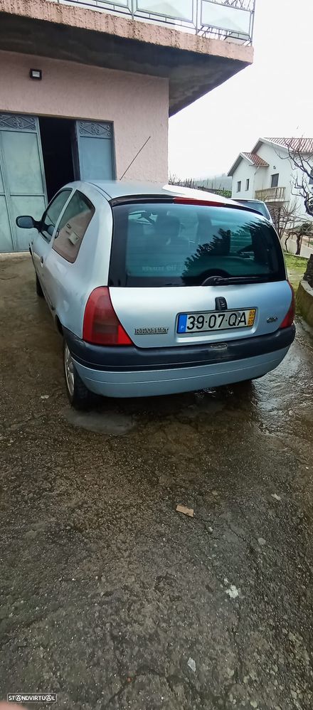 Renault Clio 1.2 RXE - 4