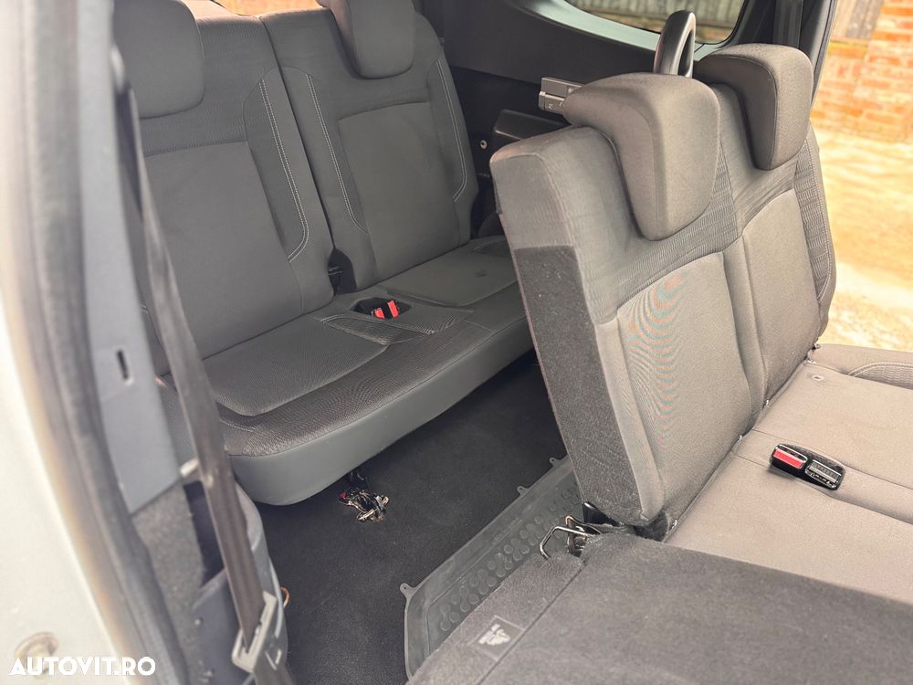 Dacia Lodgy dCi 110 Stepway - 11