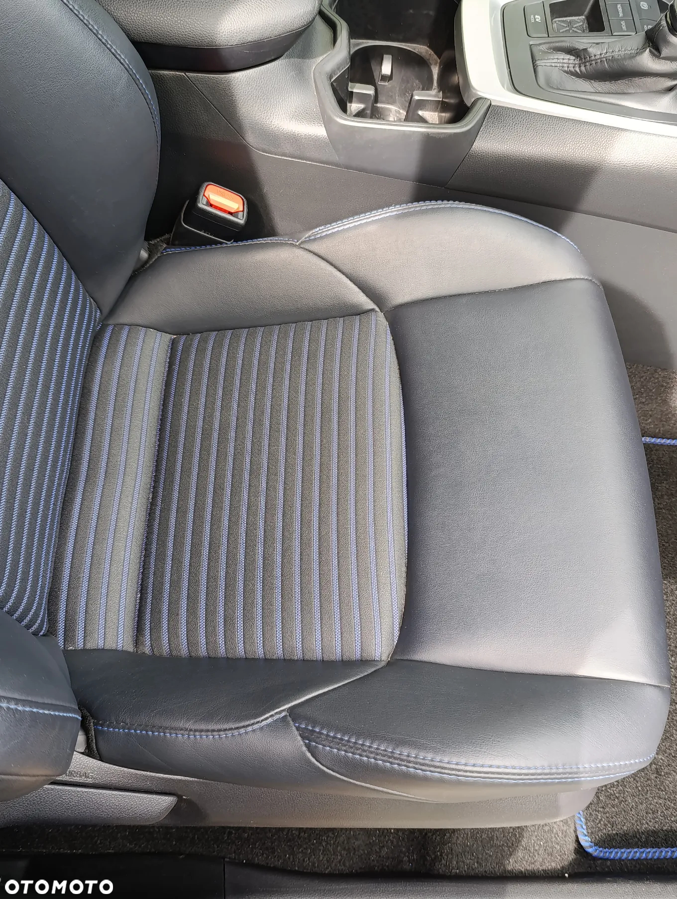 Toyota RAV4 - 19
