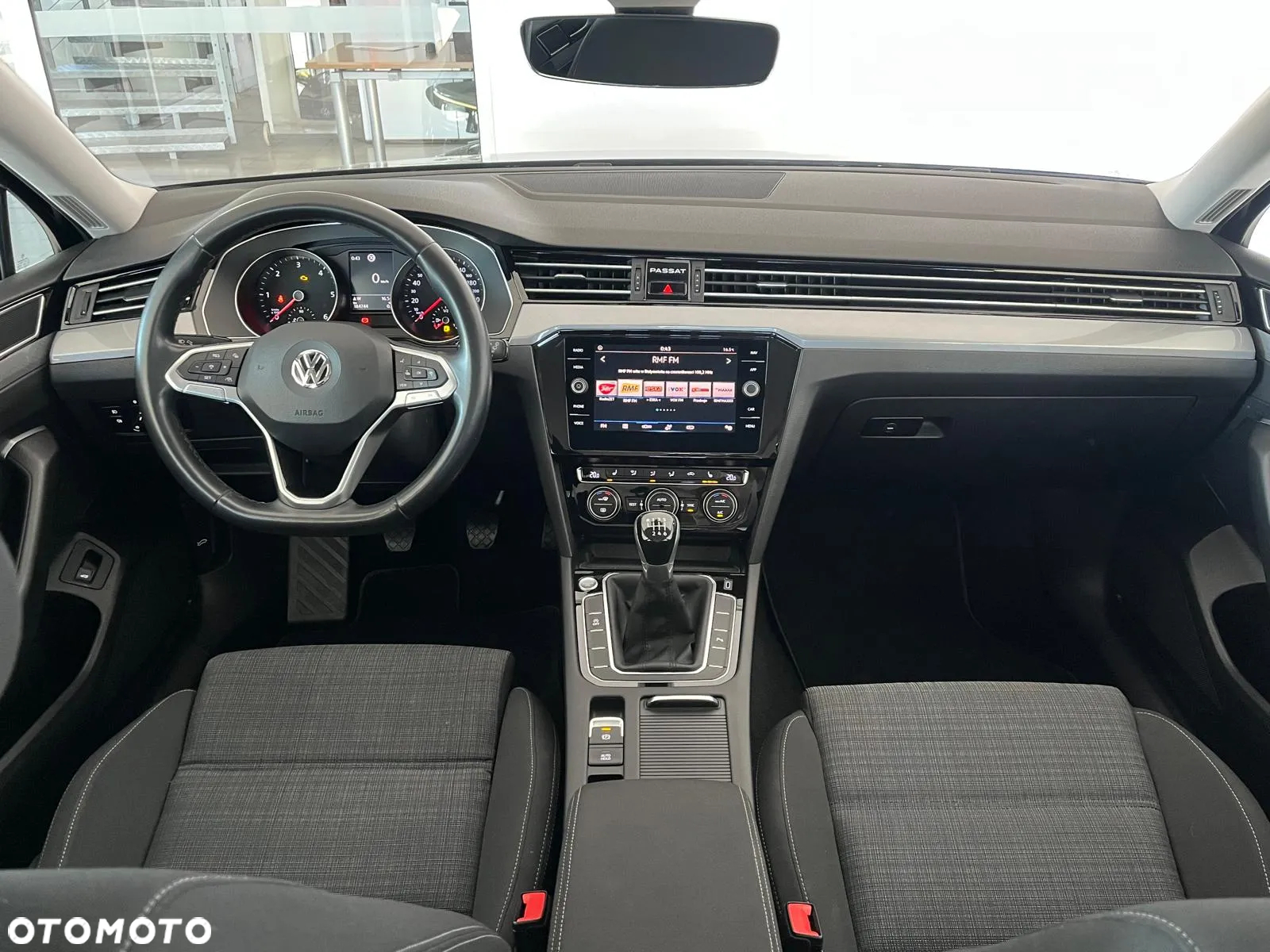 Volkswagen Passat 2.0 TDI EVO Business - 21